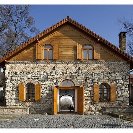 Cifrapince Es Vendeghaz Villa Tordas Luaran gambar